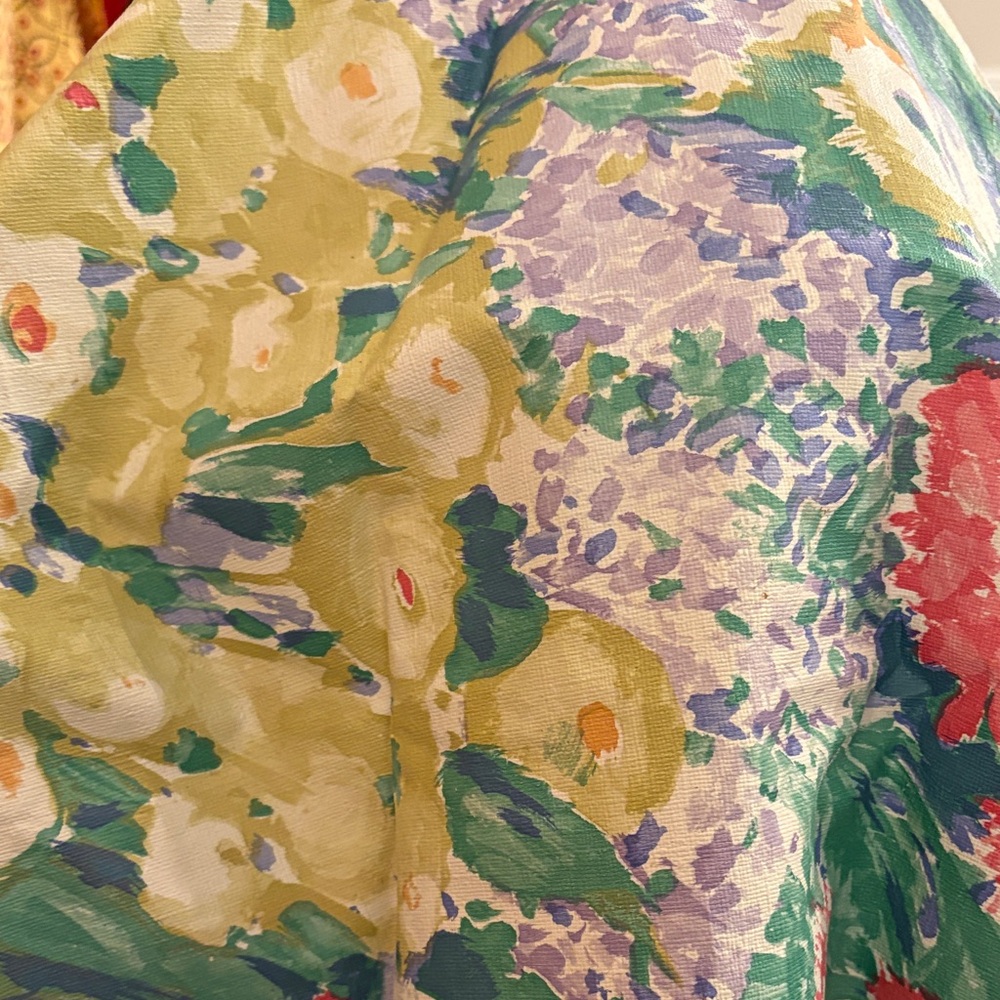 Floral Dining Table Linens with Matching Cloth Napkins - Picture 6 of 7